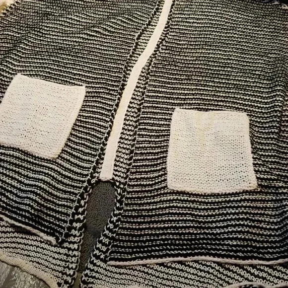 SLOANE ROUGE CARDIGAN / SWEATER KIMONO - Picture 3 of 3